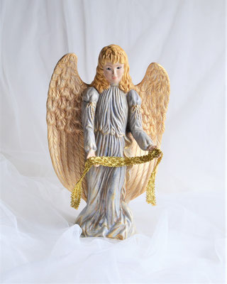 Großer stehender Engel aus Keramik 33,50 €