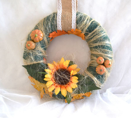 Herbstkranz Nr. 1, grün-beige-orange mit Sonnenblume