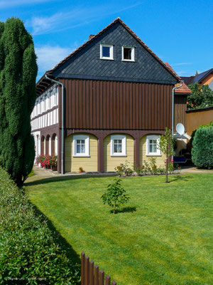 Im Zittauer Gebirge gibt es noch viele Umgebindehäuser - die Erschütterungen durch Webstühle wurden durch die Bauweise nicht an den Wohnbereich geleitet