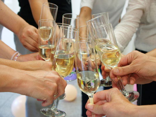 Ein kreatives Teamevent mit Sektempfang in Düsseldorf