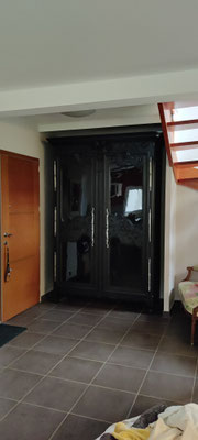 Rénovation Déco & Corinnerie(s) |Armoire Normande de Mariage Après Corps et vitrage Noir