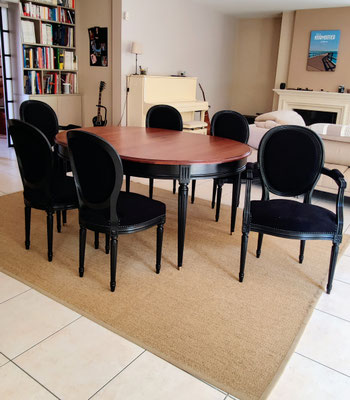 #Après Table rénovée piètement + ceinture noir Réalisation Déco & Corinnerie(s)