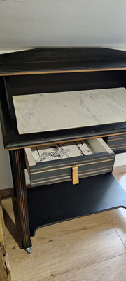 Rénovation Déco & Corinnerie(s) | Détail fond tiroir papier peint
