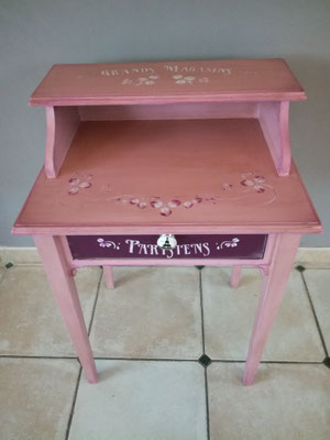 Petit secrétaire détourné table de nuit Réalisation Déco & Corinnerie(s)