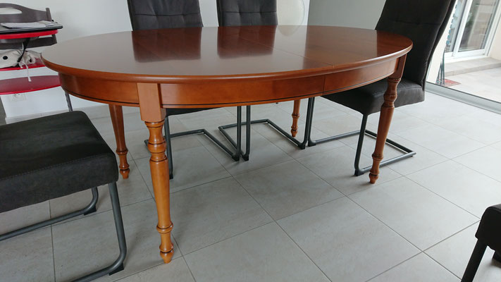 #Avant table style Louis Philippe imitation merisier (contreplaqué)