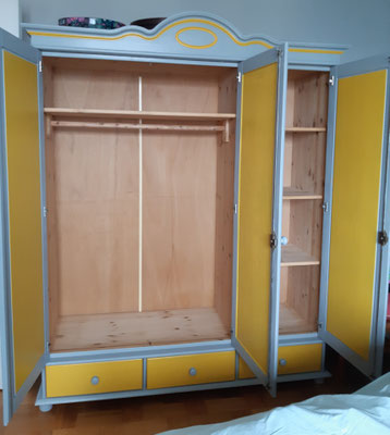 Rénovation Déco & Corinnerie(s) | #Après intérieur armoire pin 3 portes 