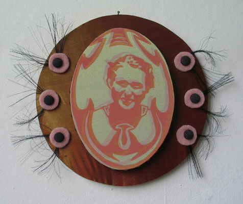 Medallion, rote Reihe Nr. 4, 2011, Linoldoppeldruck und Mischtechnik