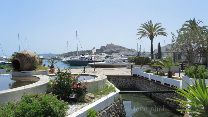Ibiza Eivissa Spanien Kreuzfahrt Hafeninfos