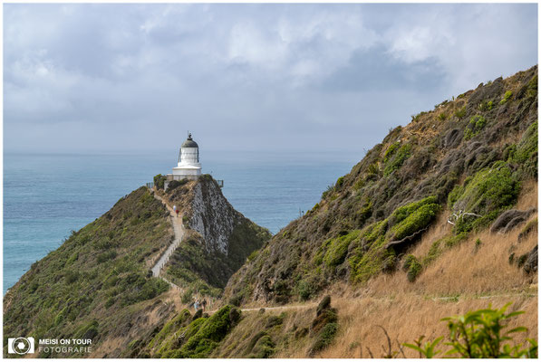 Leuchtturm am Nugget Point  |  Nikon Z9, NIKKOR Z 100–400 mm 1:4,5–5,6 VR S (100 mm), ISO 100, 1/80s, f/20