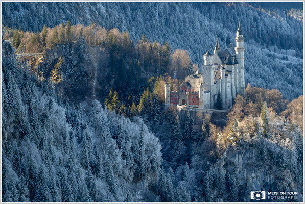 Märchenschloss Neuschwanstein  |  Nikon Z8, NIKKOR Z 100-400 mm 1:5,6 S (190mm), ISO 100, 1/20s, f/20