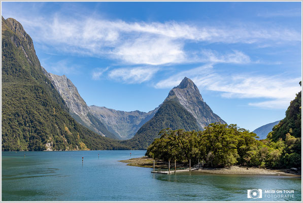 Milford Sound  |  Canon EOS R6, Canon RF 24-70mm F2.8L IS USM (35 mm), ISO 100, 1/80s, f/16