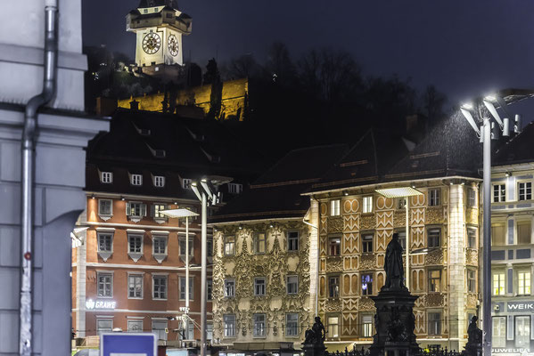 Grazer Hauptplatz mit Blick zum Uhrturm