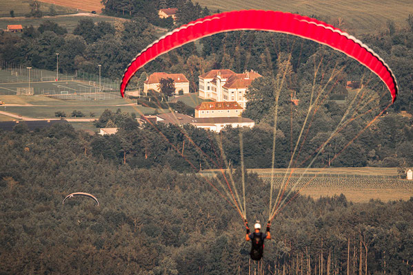 Schloss Schielleiten Paragliding Kulm Paragleiten