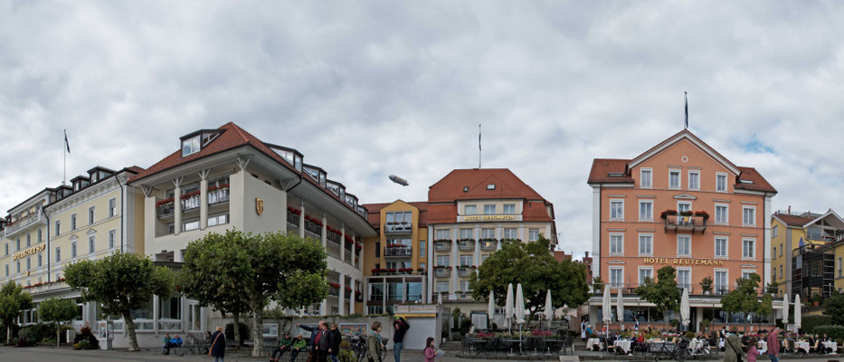 Hotelzeile am Hafen