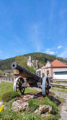 Thörl, Hintergrund Burgruine Schachenstein