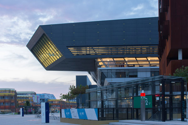 WU Wien, Library & learning center