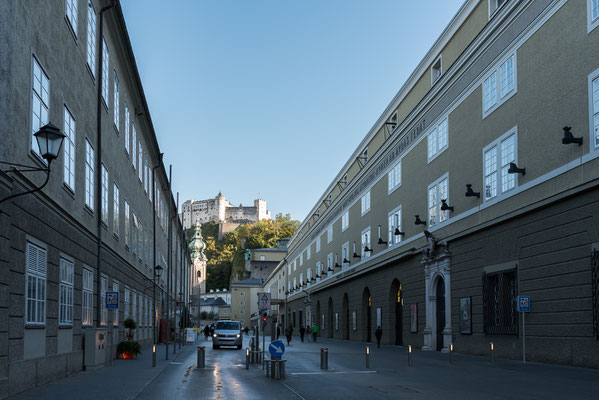 Blick von der Hofstallgasse zur Festung Hohensalzburg