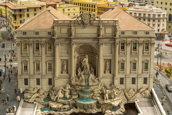 Trevibrunnen in Rom. Bekannt geworden durch Federico Fellinis Film „La Dolce Vita“