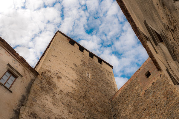 Der Bergfried ist erst ab dem 3. Stock zu begehen.