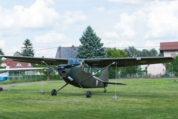  Cessna L-19A/E "Bird Dog"