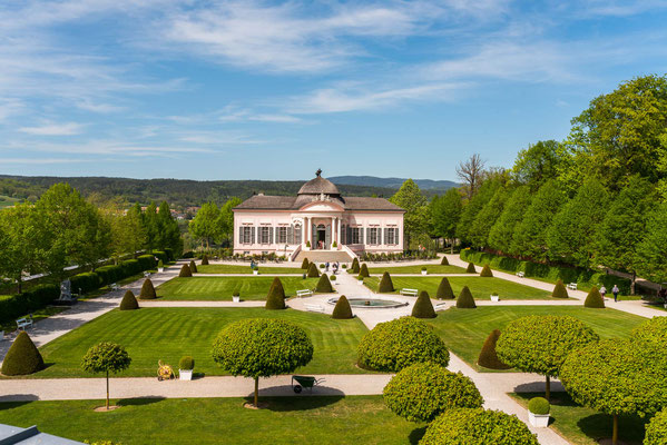 Stiftspark mit Gartenpavillon 