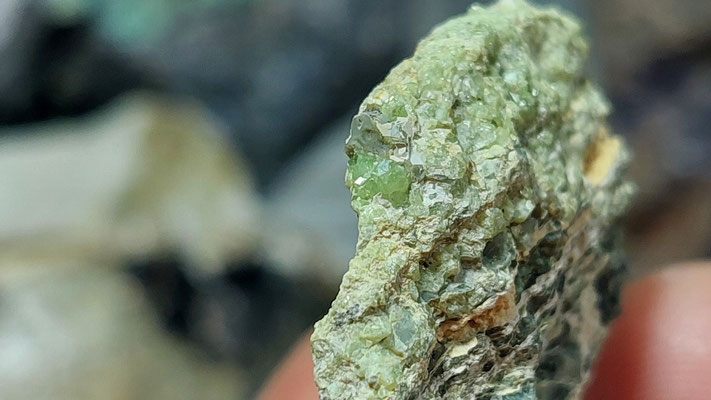 Demantoid (seltener grüner Granat), Eigenfund