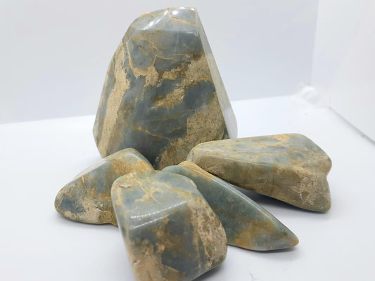Feldspat grün geschliffen: Eigenfund