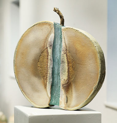 Apple glass. Dia 40 cm. Collaboration (for the glass) with Jean-François Delorme.