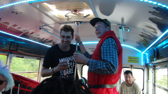 2019_"Réanimé" Musikvideo Dreh Schoolbus 2