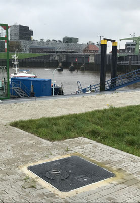 FibreIndustrial-Schachtabdeckungen in der Praxis im Hafen von Bremerhaven
