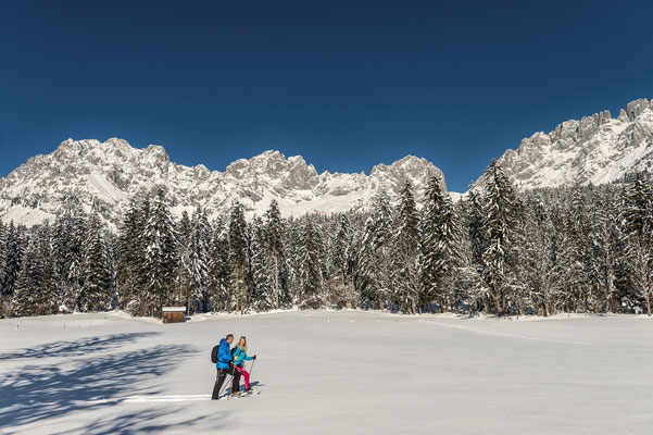 Schneeschuhwanderung durch frischen Pulverschnee