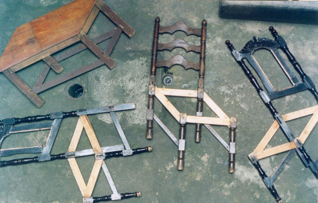 "Aún todavía. Un mobiliario paradójico". Muebles intervenidos. 2004