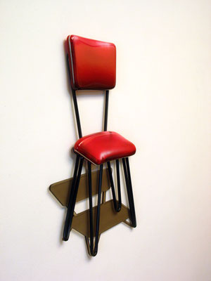 "Por favor siga, tome asiento" Ensamblaje con metal, madera, metal, lamina acrilica y pintura laca. 45cm X 32cm X 3.5cm. 2015