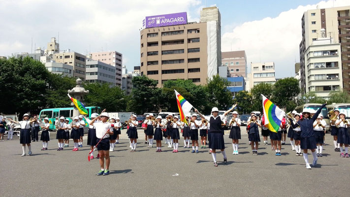 築地小学校の生徒さんたちによる マーチングをご覧になりました