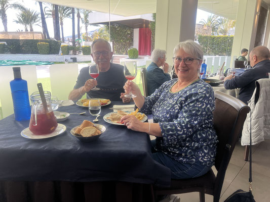 Mittagessen im Restaurant Eden