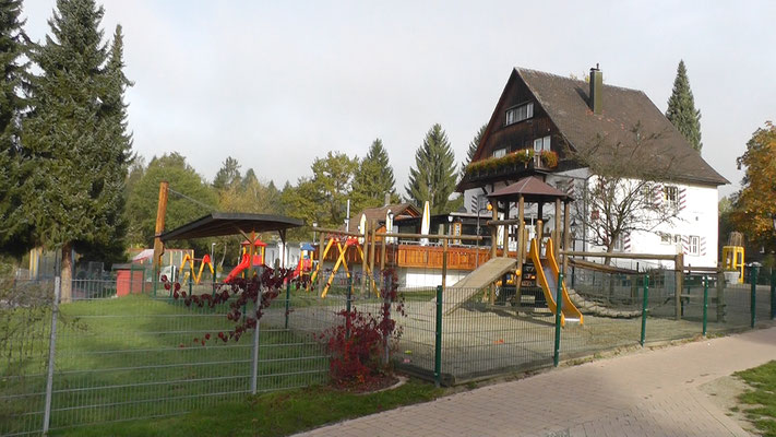 großer Spielplatz auf dem Campingplatz Gitzenweiler Hof