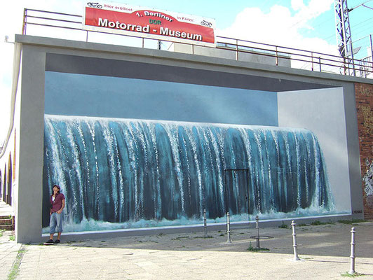 Wasserfall  Alexanderbögen/Rosa-Luxemburg-Straße Berlin-Mitte, 2008, Auftraggeber: Uwe Kobilke, Photo: Cornelia Beitl