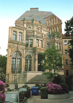 ARCHITEKTUR-ILLUSION I,  Bismarckstraße/Leibnizstraße Berlin, 1991, Auftraggeber: Bayerische Vereinsbank, Photo: Gert Neuhaus