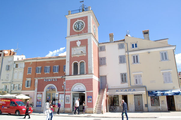 後期ルネサンス様式の時計塔