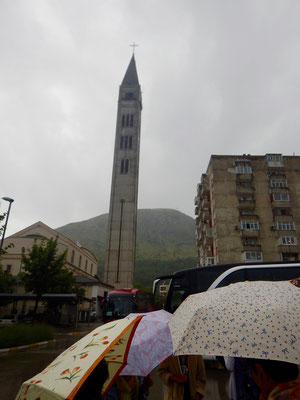 モスタル到着　ボスニヤはイスラム教色の強い国