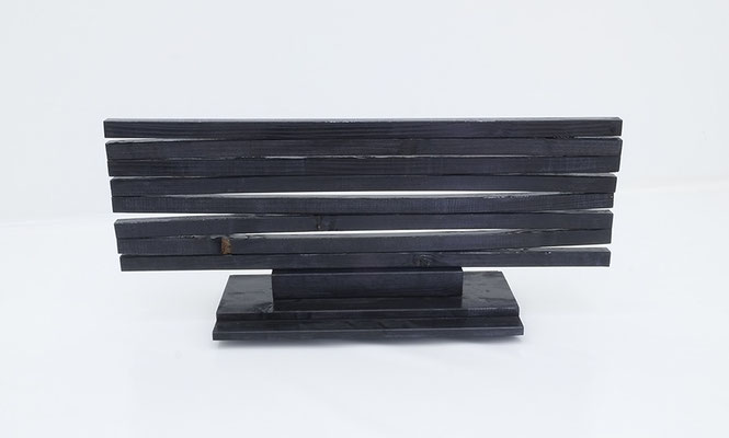 2-NEUN-17 / wood, stain, varnish / 42 x 100 x 30 cm