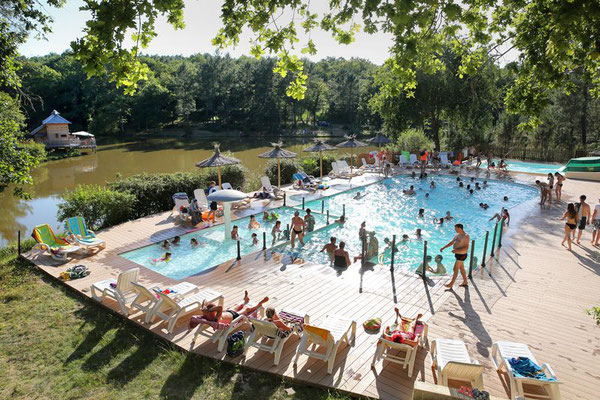 camping luxe avec piscine dordogne