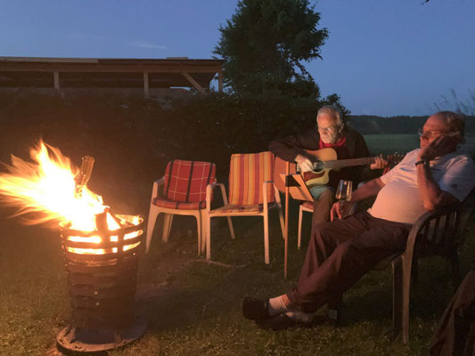 Lagerfeuerromantik...