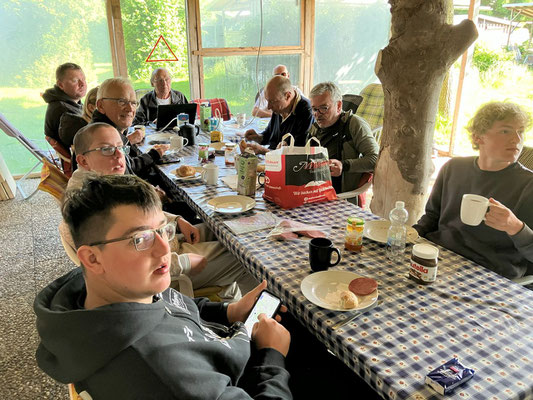 Gemeinschaftliches Frühstück