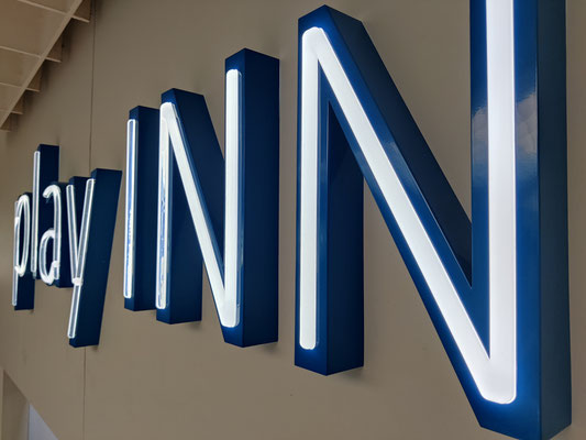 NEON-Optik
