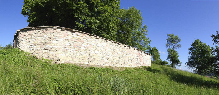 St. Hilarius-Mauer, außen, fertig