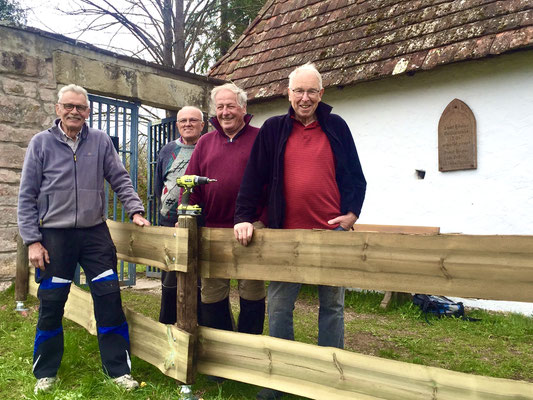 Zufriedene Truppe nach getaner Arbeit: Bernd Storch, Kurt Kirschenmann, Gerhard Kirschenmann, Heinz Würfele.