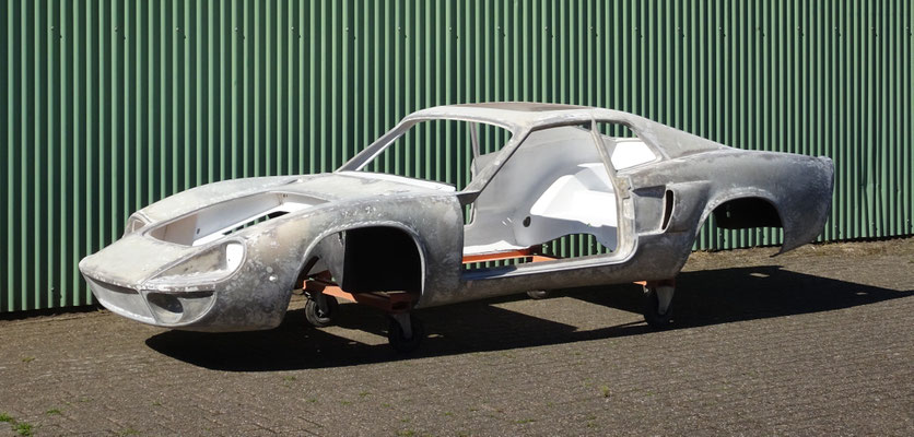 Carrosserie FT Bonito type 2 van Fiberfab-Karosserie. Epoxy coating kan aangebracht worden.