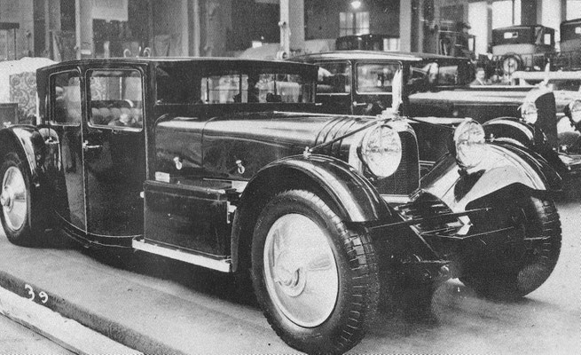 Voisin Berline surbaissé C20 "Simoun" V12 op de Salon Parijs 1930.