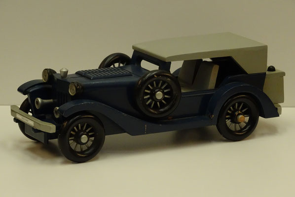 Houten Ford V8 Model 18 uit 1932.